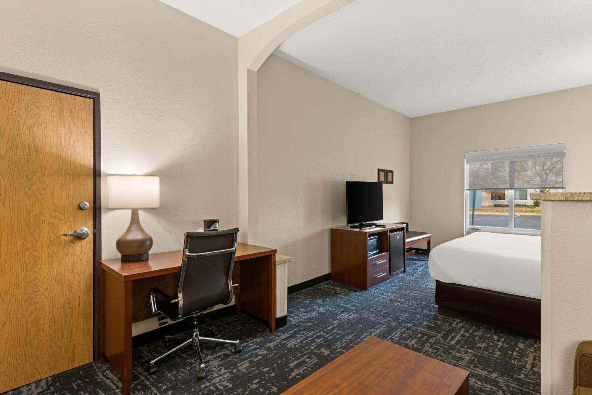 Comfort Suites Kansas City-Liberty Ngoại thất bức ảnh